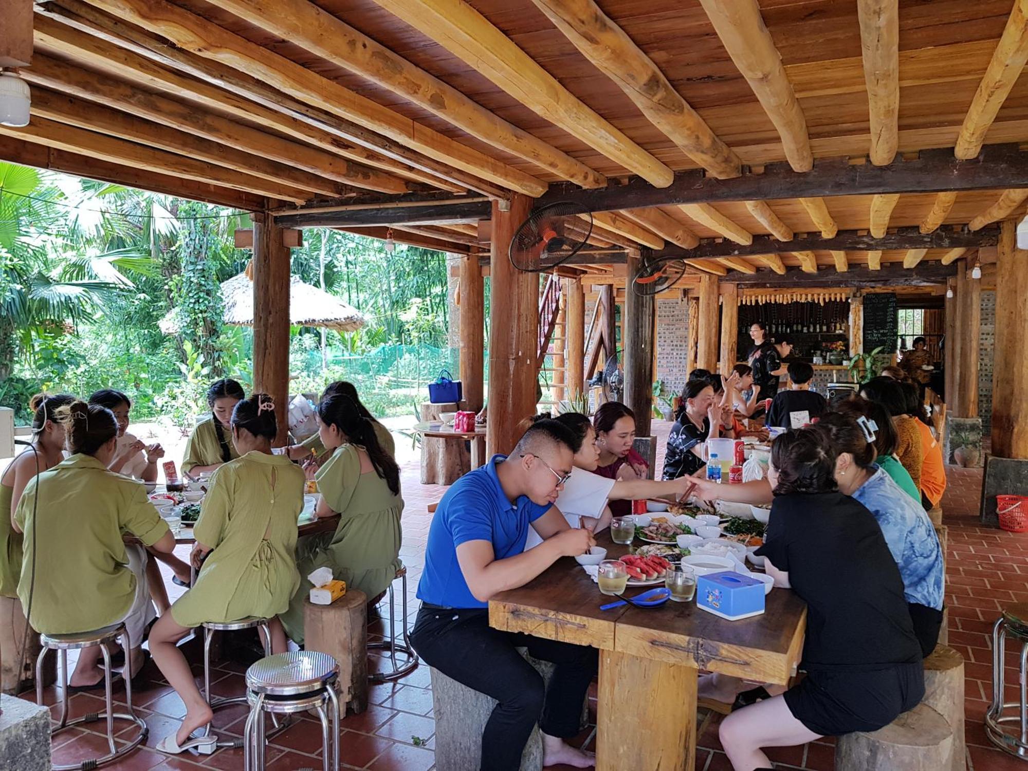 Vu Linh Palm House Homestay - Bungalow Yen Bai Eksteriør bilde