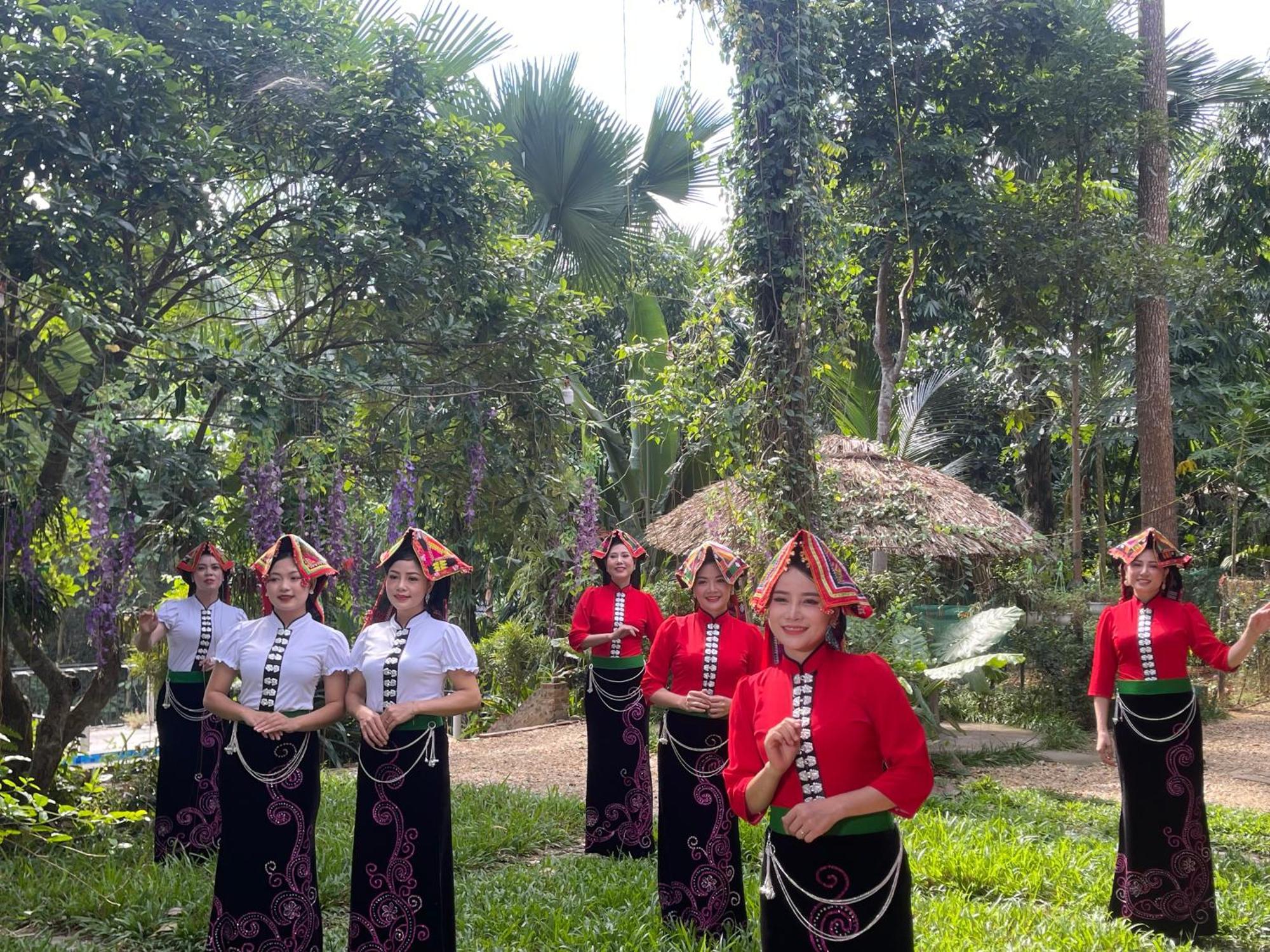 Vu Linh Palm House Homestay - Bungalow Yen Bai Eksteriør bilde